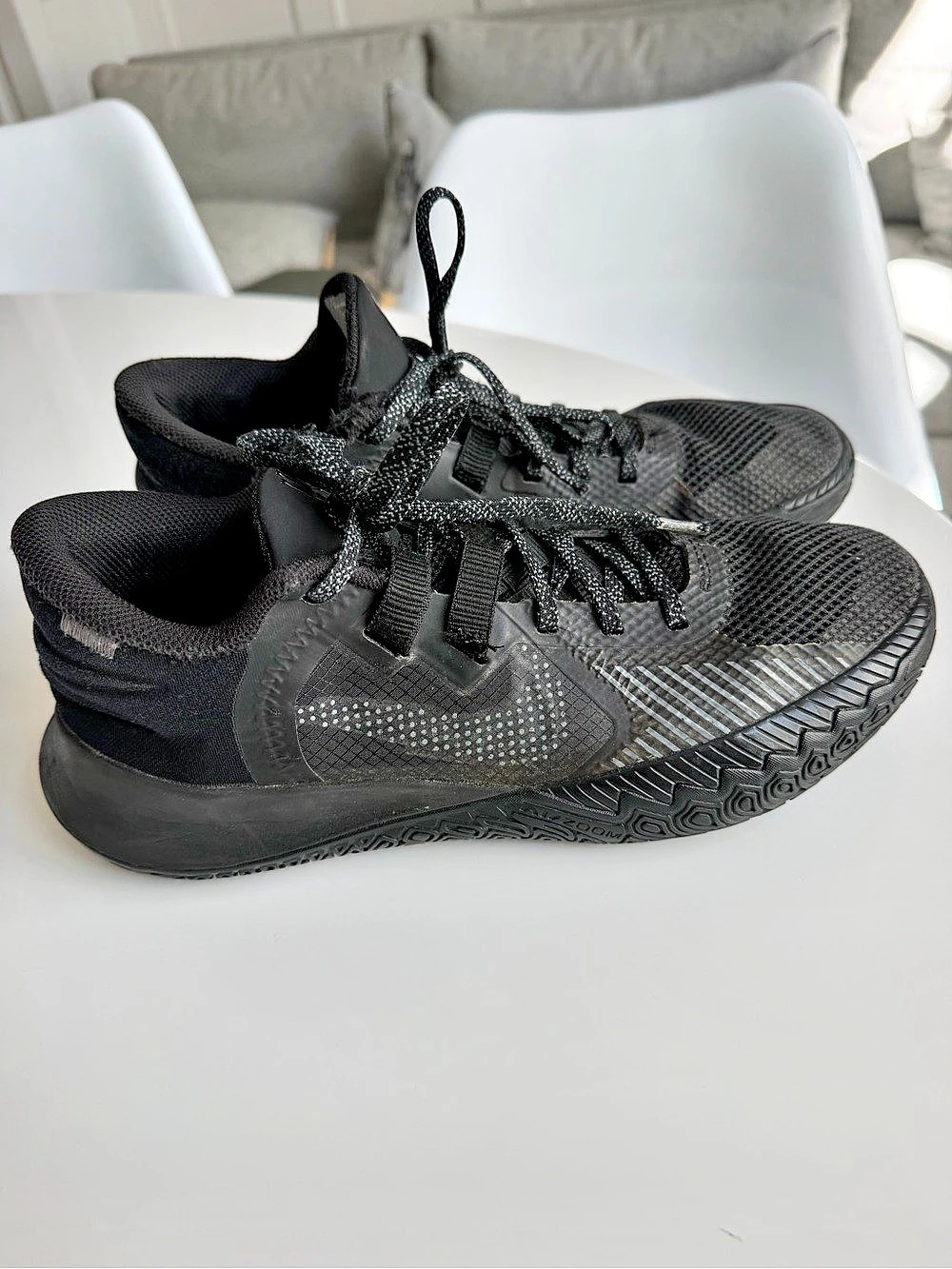 Nike Kyrie Flytrap 5 Black Athletic Shoes US 8